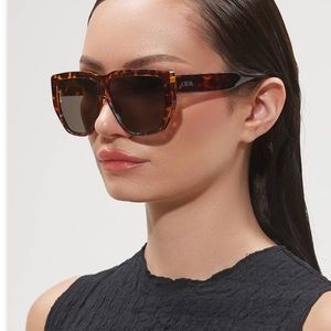 New! *sale READ Rare OtraMalo sunglasses